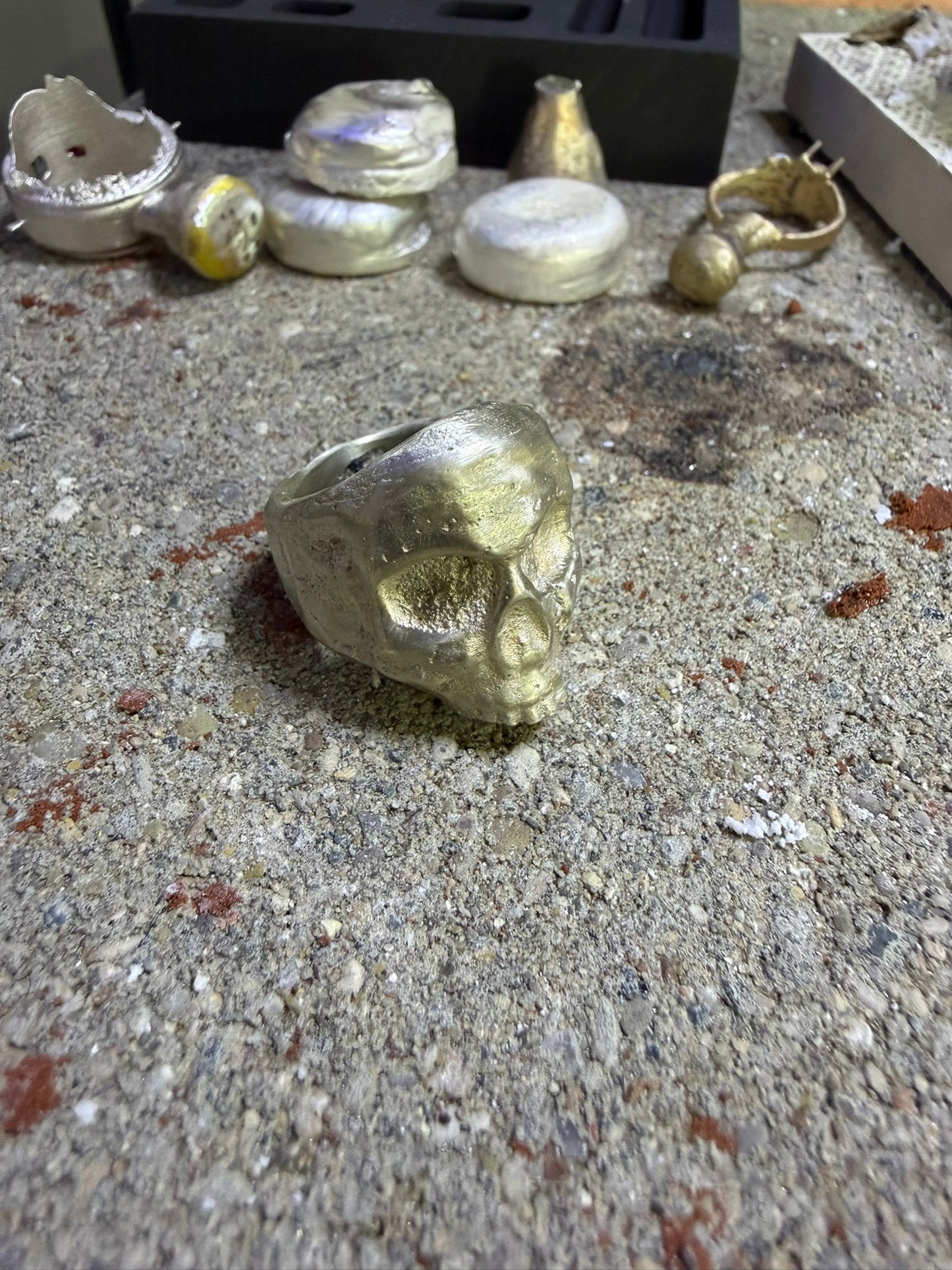 Deadweight Skull Ring